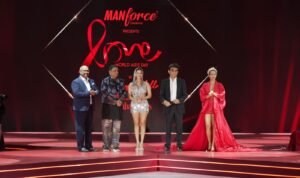 विश्व एड्स दिवस पर मैनफोर्स कंडोम्स ने फैशन शो के जरिए जगाई सुरक्षित सेक्स की अलख