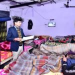 ग़ाज़ियाबाद नगर निगम ठिठुरती ठंड में निराश्रितों को दे रहा है घर जैसा सहारा