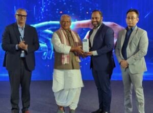 एमकेसी ग्रुप को मिला प्रतिष्ठित कारोबारी पुरस्कार, केंद्रीय मंत्री जीतनराम मांझी ने किया सम्मानित